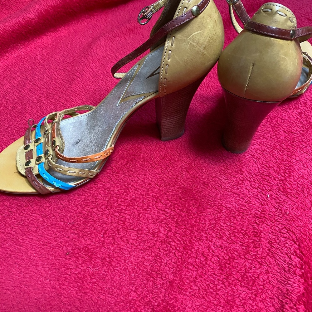 Vince Camuto shoes 71/2